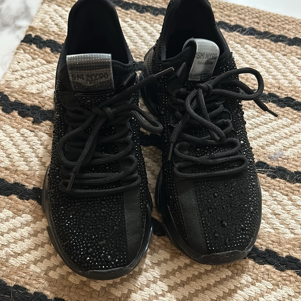 Steve Madden Excellent condition  black bling sneakers. Size 7 1/2